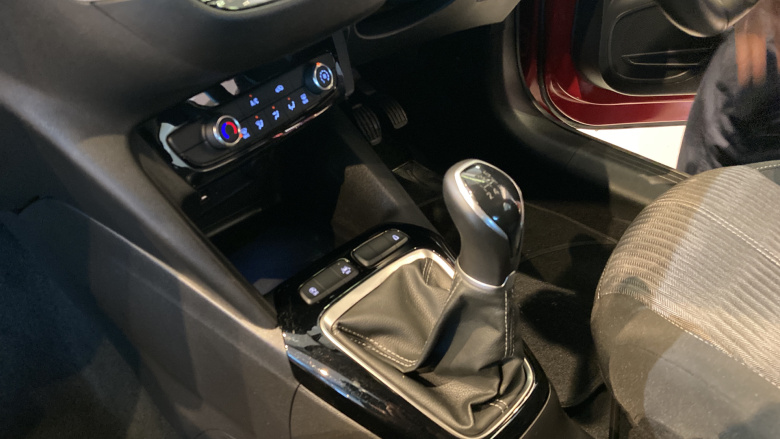 Vauxhall Corsa 1.2 SE 5dr Petrol Hatchback